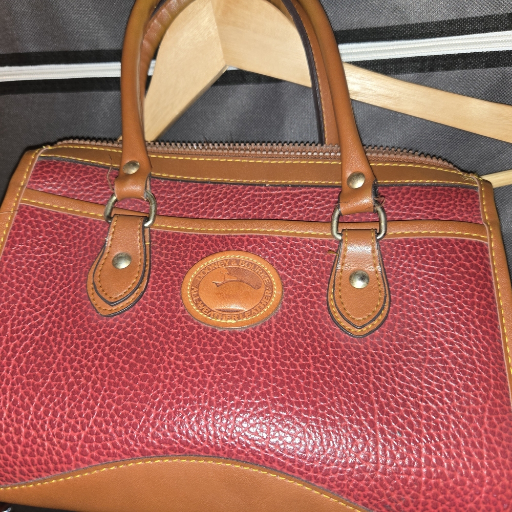 Vintage DOONEY & BOURKE Leather Handbag